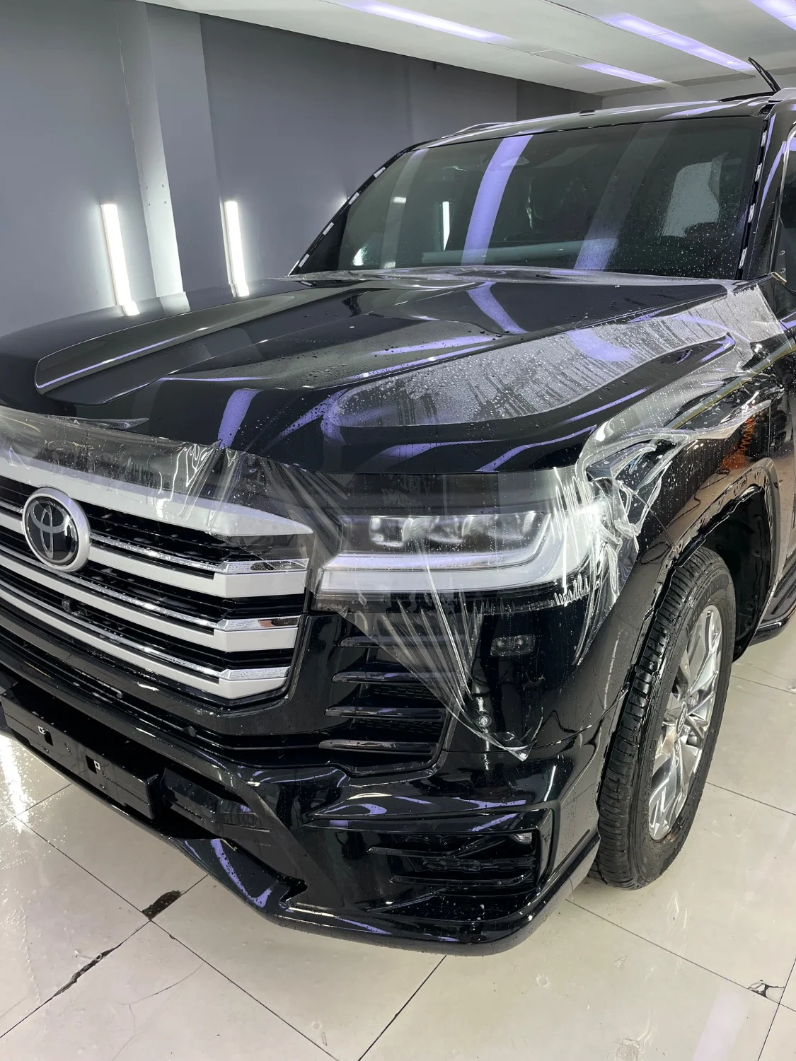 قیمت بادی فنس لندکروز J300 شفاف در تیون آنلاین قیمت بادی فنس لندکروز J300 شفاف در تیون آنلاین